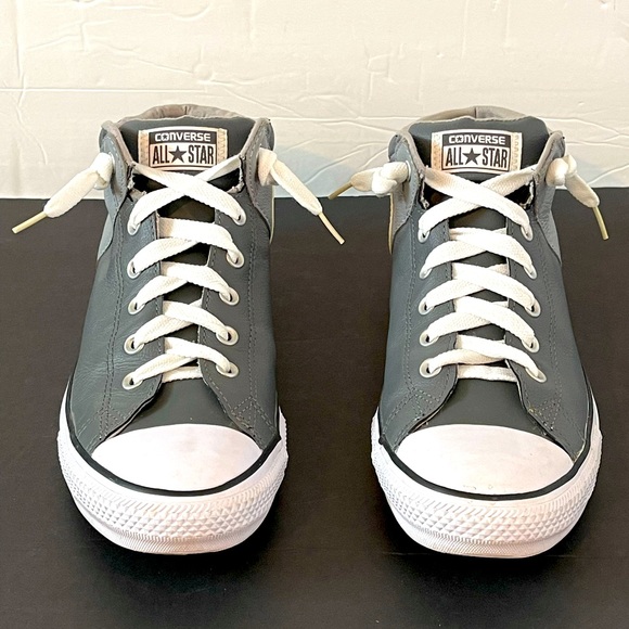 Converse AllStar Chuck Taylor Mens Leather Size11